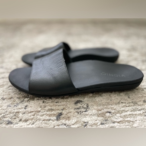 Vionic Val Leather Slide Sandal Size 8.5 Black Arch - Picture 1 of 6
